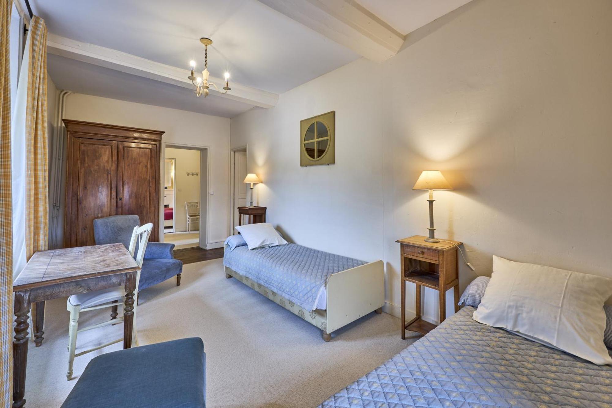 Bed and Breakfast Manoir Du Quesnay Mandeville-en-Bessin Zimmer foto