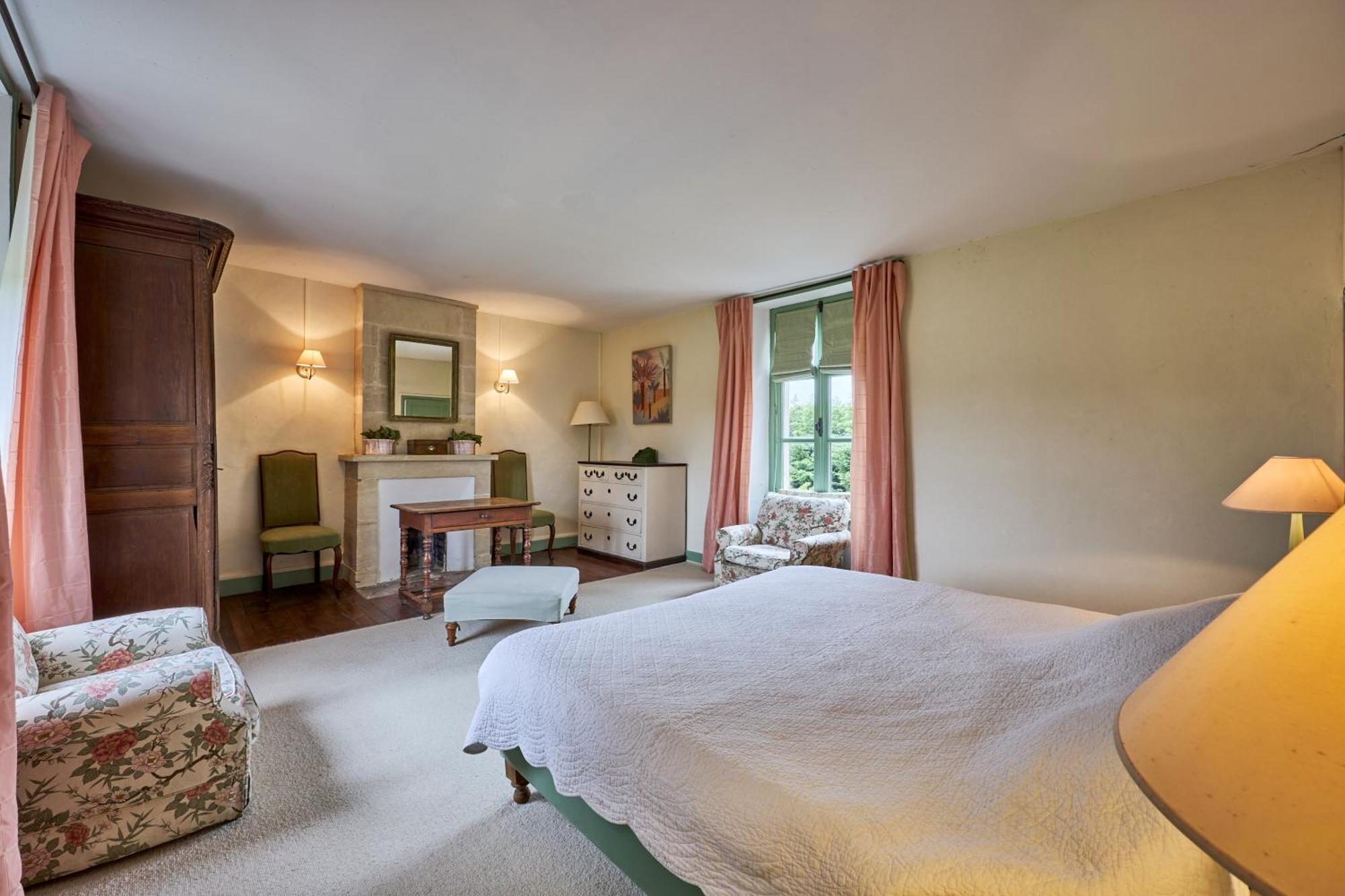 Bed and Breakfast Manoir Du Quesnay Mandeville-en-Bessin Zimmer foto